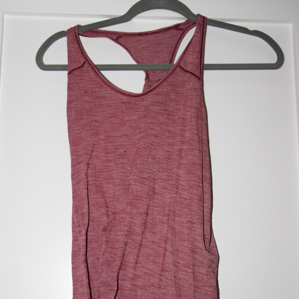 Lululemon blush pink tank top